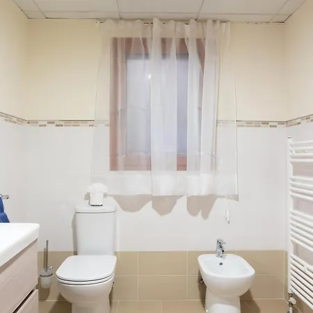 Villa Alexandra: Sea Views Pool Jacuzzi Sauna