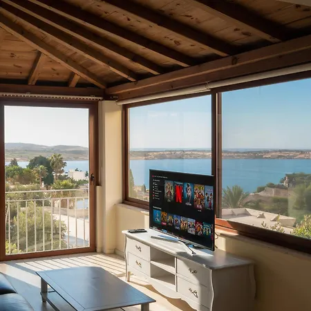 Alexandra: Sea Views Pool Jacuzzi Sauna *