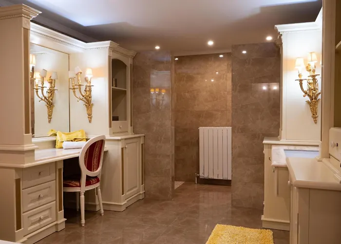 Alexandra: Sea Views Pool Jacuzzi Sauna *