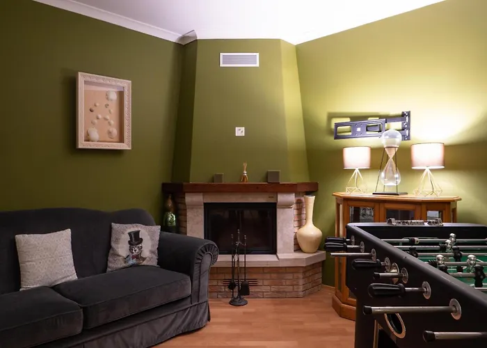 Alexandra: Sea Views Pool Jacuzzi Sauna *