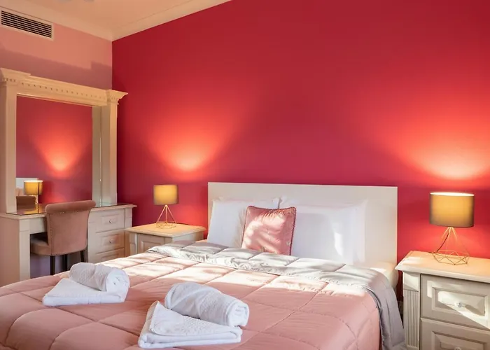 빌라 Alexandra: Sea Views Pool Jacuzzi Sauna