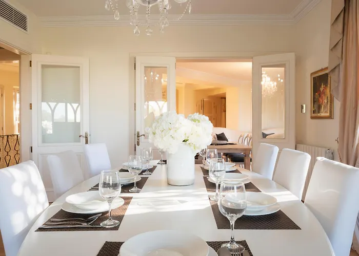 빌라 Alexandra: Sea Views Pool Jacuzzi Sauna *