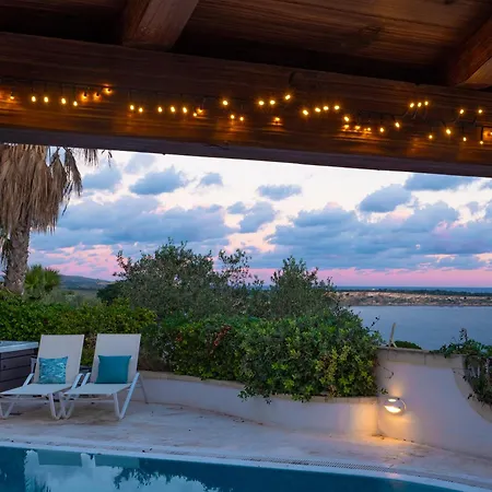Alexandra: Sea Views Pool Jacuzzi Sauna * Mellieha