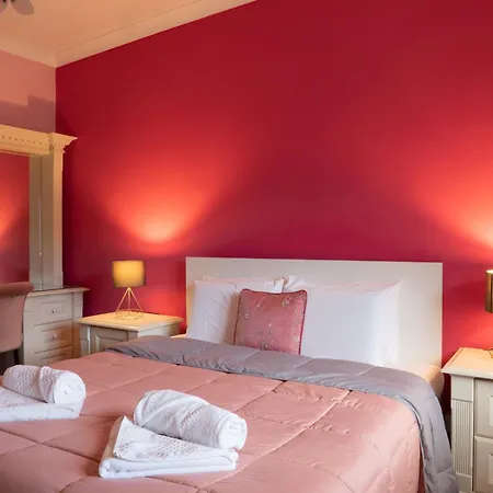 Alexandra: Sea Views Pool Jacuzzi Sauna Villa Mellieha