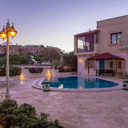 Alexandra: Sea Views Pool Jacuzzi Sauna Villa