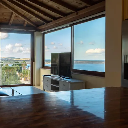 Alexandra: Sea Views Pool Jacuzzi Sauna *