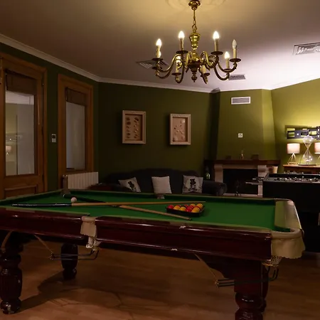 Alexandra: Sea Views Pool Jacuzzi Sauna Villa *