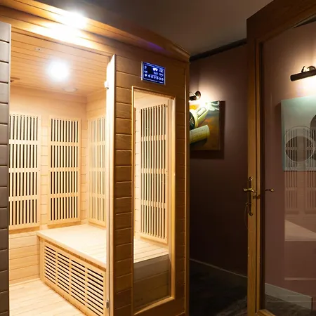 Alexandra: Sea Views Pool Jacuzzi Sauna * Mellieha
