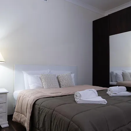 Villa Alexandra: Sea Views Pool Jacuzzi Sauna Mellieha