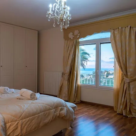 Alexandra: Sea Views Pool Jacuzzi Sauna *