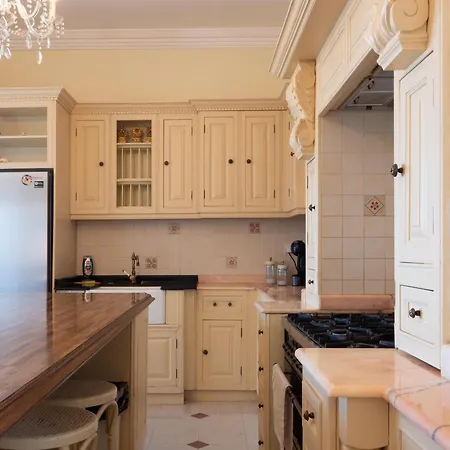 Alexandra: Sea Views Pool Jacuzzi Sauna Villa *