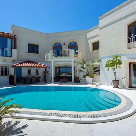 ヴィラ Alexandra: Sea Views Pool Jacuzzi Sauna メーリッハ