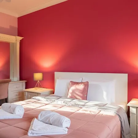 Villa Alexandra: Sea Views Pool Jacuzzi Sauna