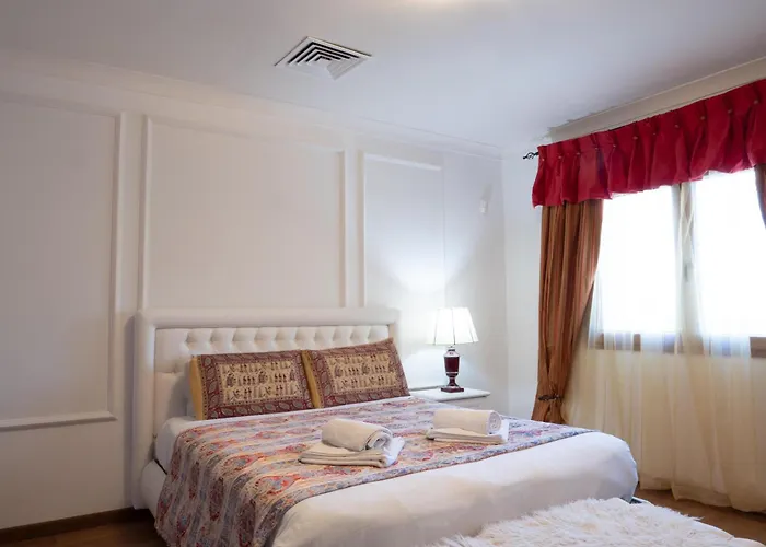 Alexandra: Sea Views Pool Jacuzzi Sauna 빌라