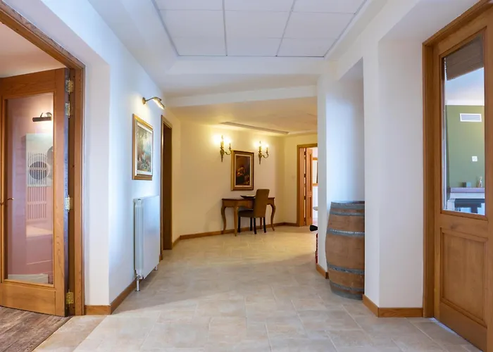 빌라 Alexandra: Sea Views Pool Jacuzzi Sauna