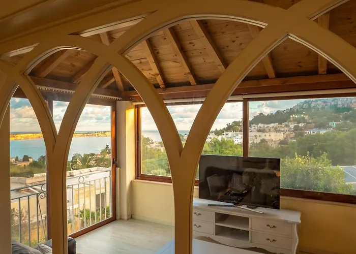 Vila Alexandra: Sea Views Pool Jacuzzi Sauna *