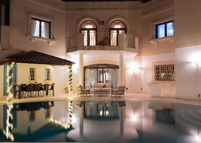 Alexandra: Sea Views Pool Jacuzzi Sauna 빌라 멜리에하