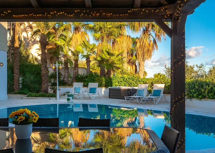 Alexandra: Sea Views Pool Jacuzzi Sauna 빌라 *